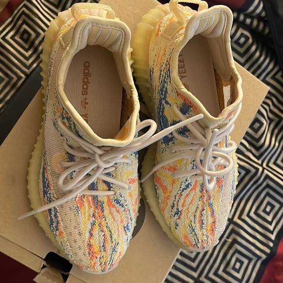 Yeezy Other - YEEZYS